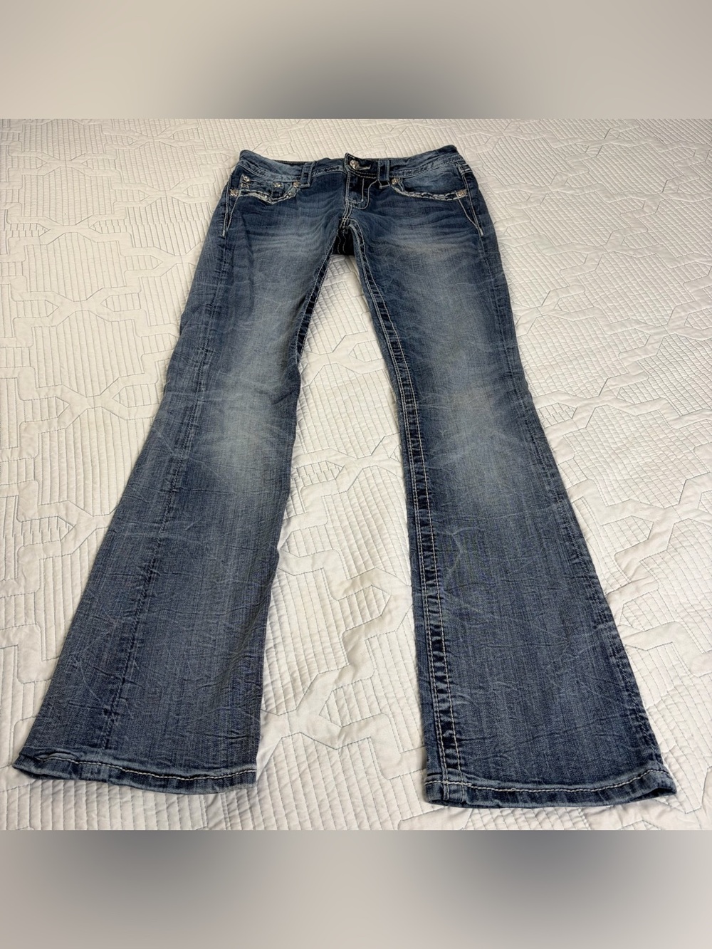 Miss Me Jeans 27 (28x31) Signature Slim Boot Flap Pocket Rhinestones Wings Low